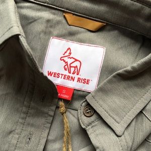 Western Rise - Tomboy Shirt WMNS Small NWT